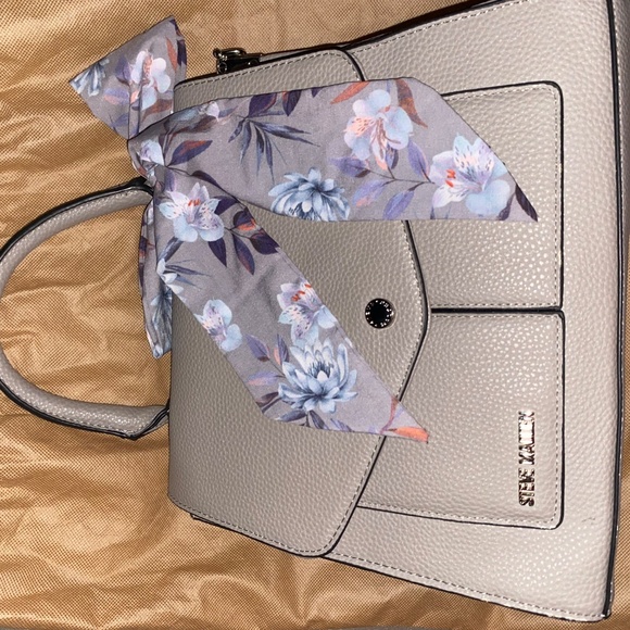 Steve Madden Handbag/Crossover - Picture 3 of 3